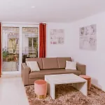 Stylishes Poststraße 36 Apartment
