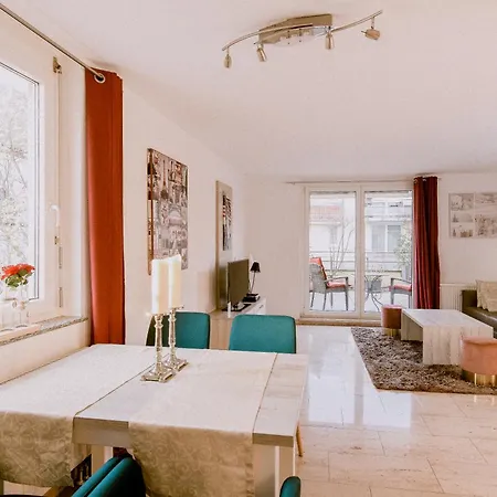 Апартаменты Stylishes Poststrasse 36